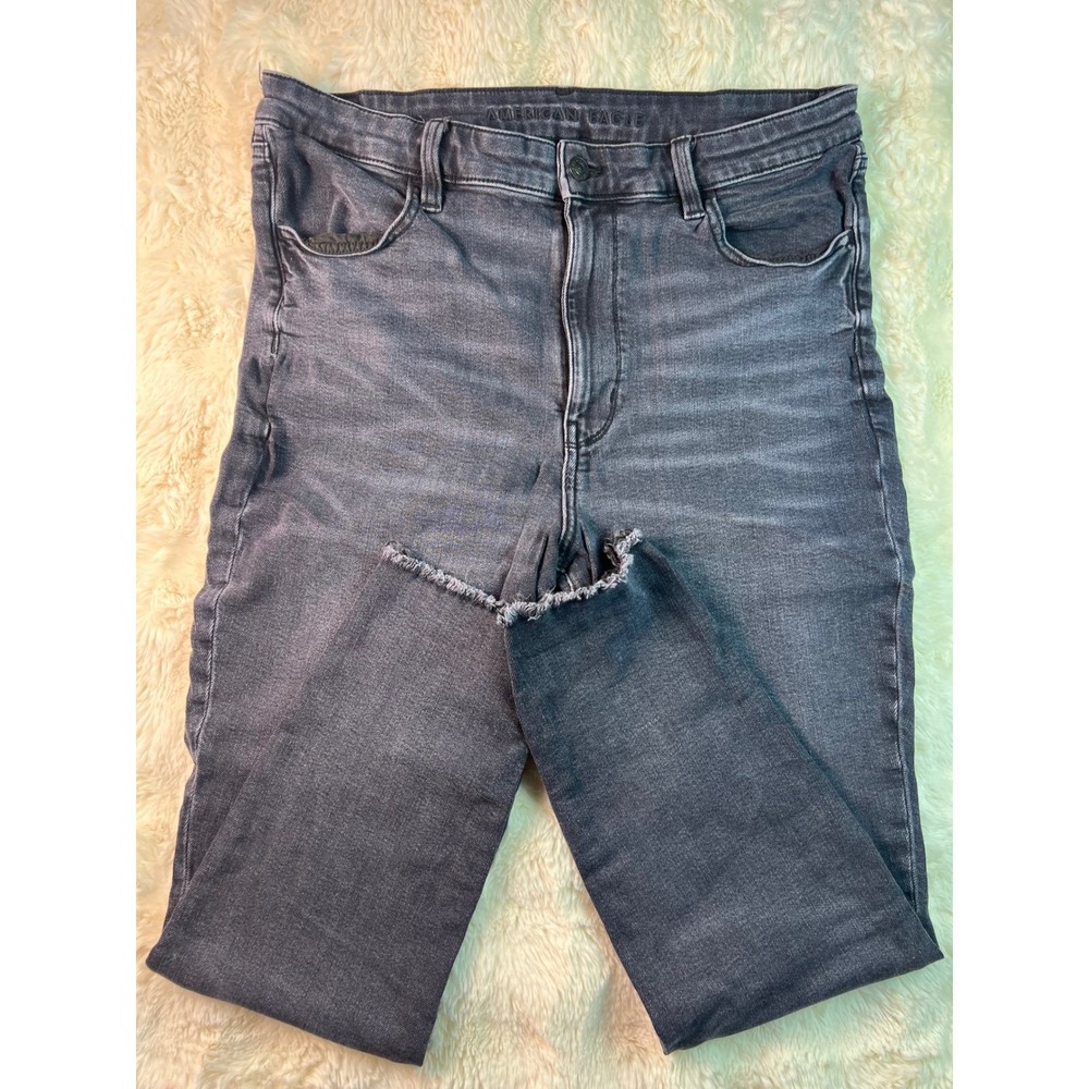 American Eagle High Waisted Faded Black Denim Shorts Frayed Hem Size 10
